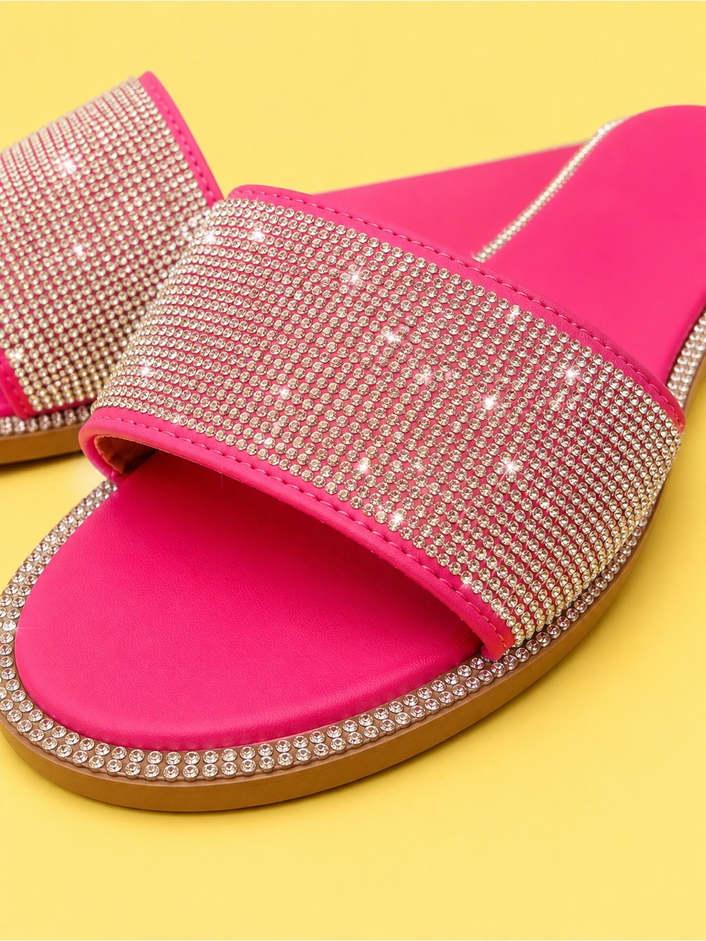Women's Rhinestone Crystals Flat Sandals in hot pink/fuchsia. Size 9.5 TTS
